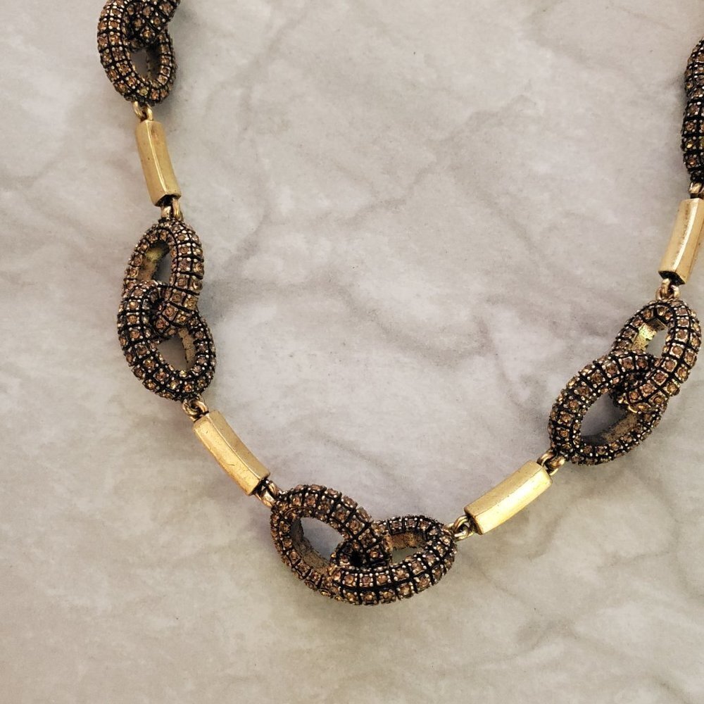 ✨ J.Crew Antiqued Distress Pave Rhinestones Crystal Classic Statement Necklace ✨ - Picture 5 of 13